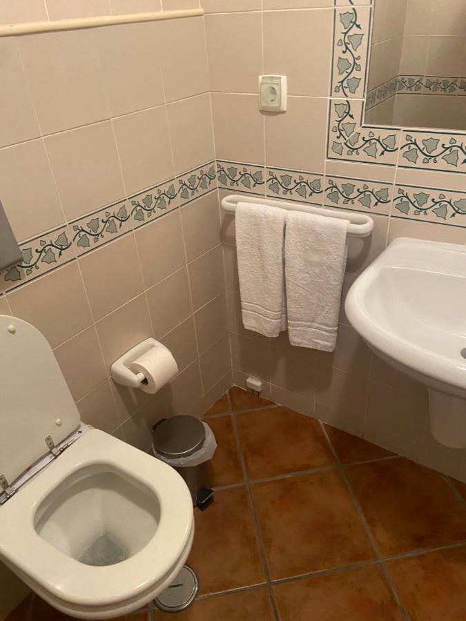 Parra Home Holidays - Close To Gale Beach Гия Екстериор снимка